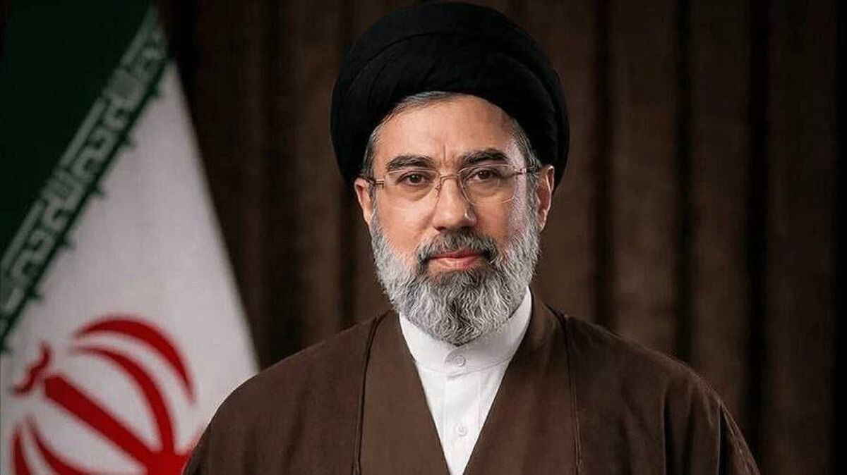 اعلام بیعت مدیران و کارکنان شرکت‌‌های هلدینگ توسعه معادن و فلزات(ومعادن) با رهبر معظم انقلاب اسلامی