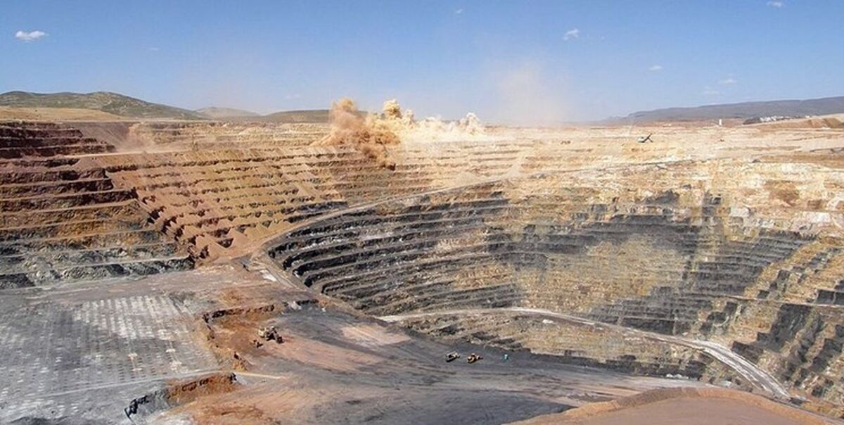 معدن ۸۰۰ میلیون تنی سنگ آهن نگرانی فولادی ها را رفع می کند