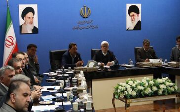 عارف: متعهد به تامین انرژی صنعت و معدن هستیم