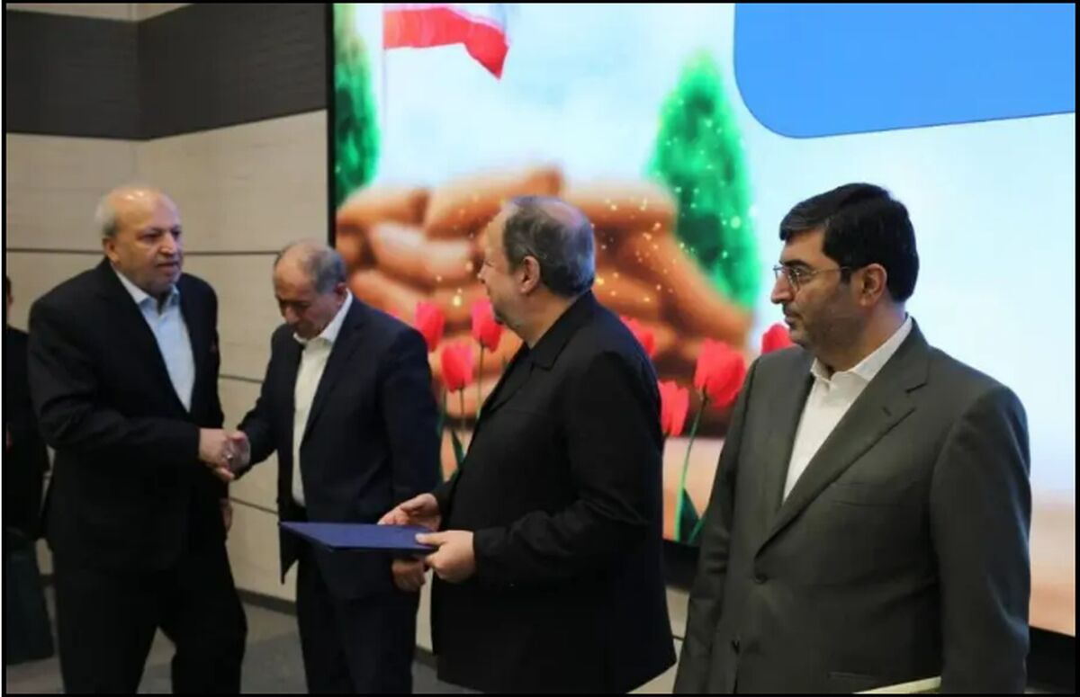 مراسم معارفه مدیر عامل جدید شرکت های سرمایه گذاری غدیر و شستان

