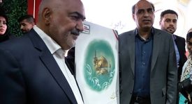 گزارش تصویری: بازدید دکتر موالی‌زاده، استاندار خوزستان، به همراه جمعی از مدیران استان از غرفه فولاد اکسین خوزستان در نمایشگاه هفته دولت