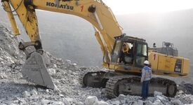 برگزاری ششمین دوره آموزش اپراتور بیل مکانیکی در مرکز تحقیقات یزد