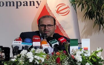  مشعل‌های ریفرمر بزرگ‌ترین کارخانه مگامدول آهن اسفنجی ایران روشن شد/  سرمایه‌گذاری ۴۰ هزار میلیارد تومانی فولاد خوزستان در پروژه‌های توسعه‌ای
