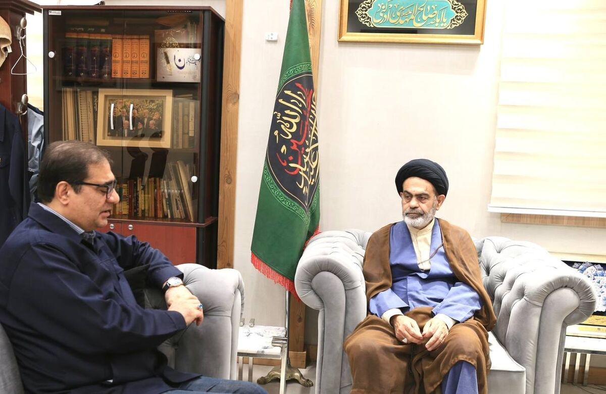 تقدیر رئیس ستاد توسعه و بازسازی عتبات عالیات خوزستان از شرکت فولاد خوزستان 