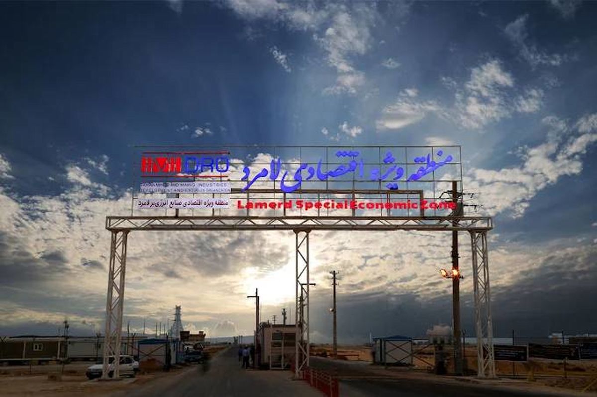 تحقق وعده تسهیل تجارت در جنوب کشور؛ آغاز «رویه عام گمرکی» در منطقه ویژه لامرد