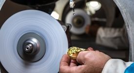 کارگاه گوهر تراشی در ارومیه افتتاح شد