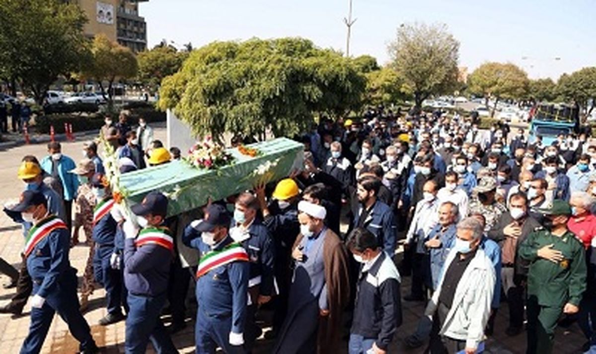 تشییع شهید مدافع حرم سید ظاهر هاشمی در ذوب آهن اصفهان