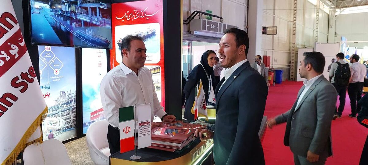 نمایش اقتدار فولاد اکسین خوزستان در هفدهمین نمایشگاه بورس، بانک و بیمه
