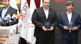 اهدای تندیس تاب آوری ملی به گروه فولاد خوزستان
