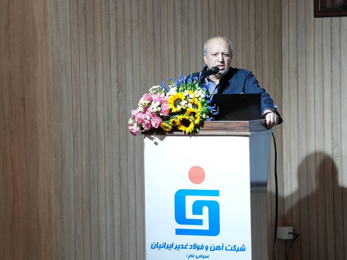 هدایت "مدیرعامل هلدینگ غدیر": کار عظیمی در مجموعه گندله‌سازی بهاباد صورت گرفته است.

