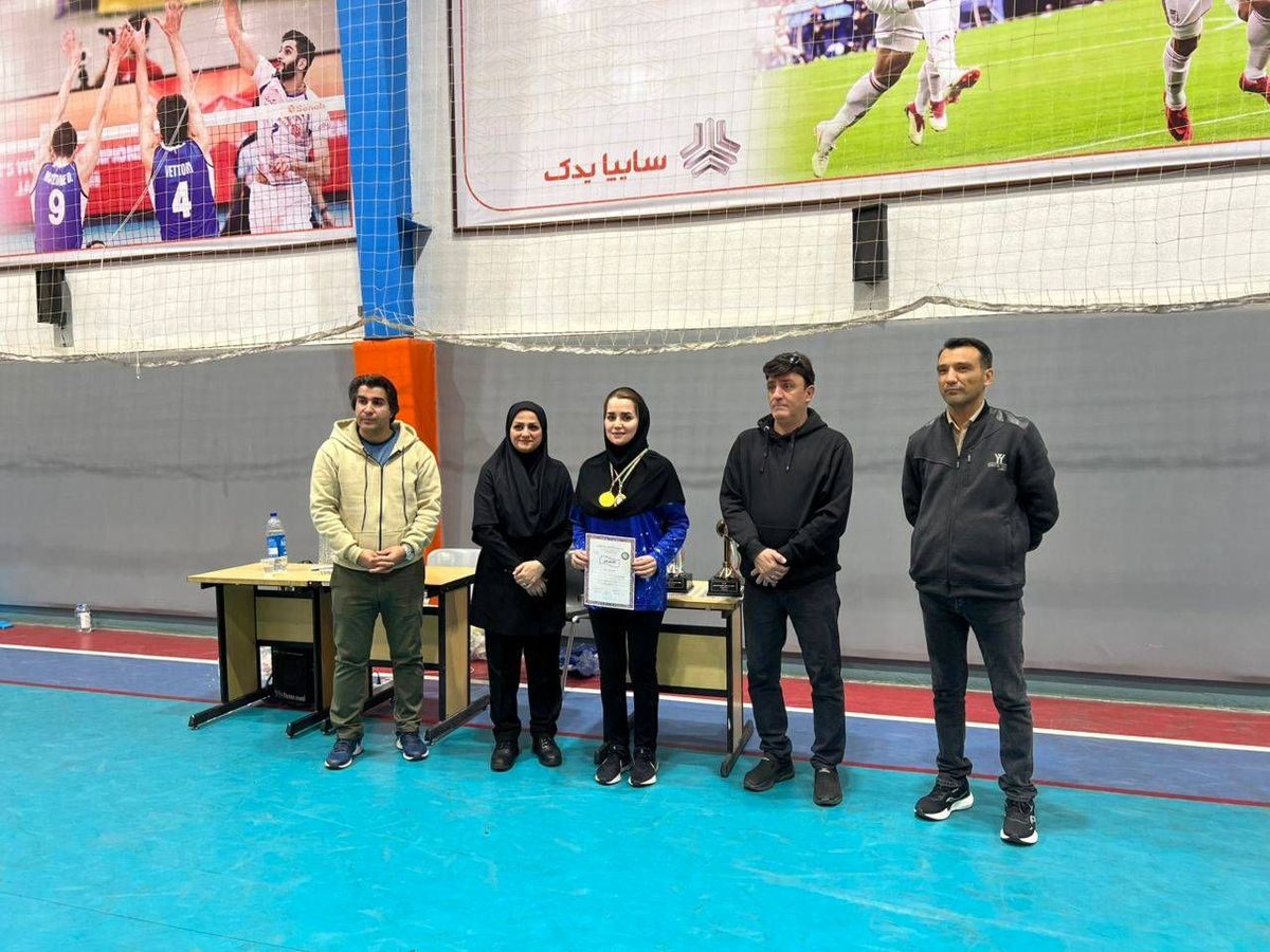 درخشش بانوان ایمپاسکو در میادین ورزشی/ بانوان ایمپاسکو قهرمان دارت کارگری تهران شدند