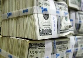 صف‌کشی مقابل صرافی‌ها جمع می‌شود؟