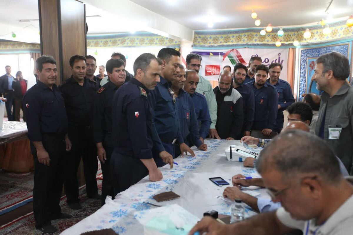 حضور گسترده کارکنان ذوب‌آهن اصفهان در دور دوم  انتخابات ریاست جمهوری