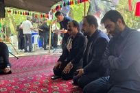 حضور مدیرعامل گروه سرمایه‌ گذاری صندوق بازنشستگی کشوری، به همراه مدیرعامل و رئیس هیئت‌ مدیره شرکت فولاد اکسین خوزستان در موکب شهدای زاگرس