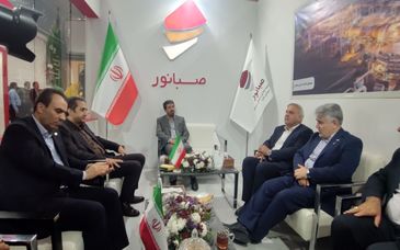 بازدید نماینده مردم اسدآباد در مجلس، رئیس هیأت عامل ایمیدرو و استاندار همدان از غرفه صبانور در نمایشگاه معدن غرب کشور

